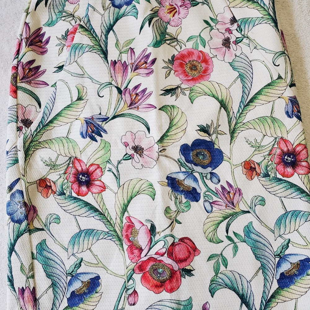 Ann Taylor Floral Pencil Skirt - Picture 8 of 12
